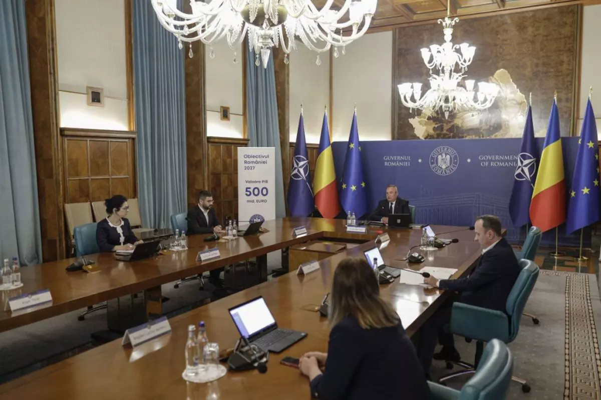 Guvernul, o nouă ofertă pentru profesori pentru a încheia greva generală: măriri salariale de 25% și o primă anuală de 1.500 de lei