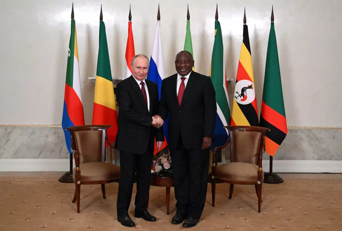 Mașina de propagandă rusă a început să explice absența președintelui de la summitul BRICS. „Putin nu va merge în Africa. Africa va veni în Rusia