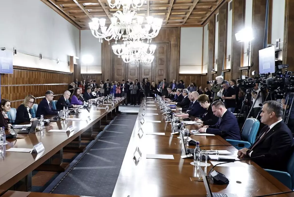 Sedinta de Guvern la Palatul Victoria. Foto: Guvernul Romaniei