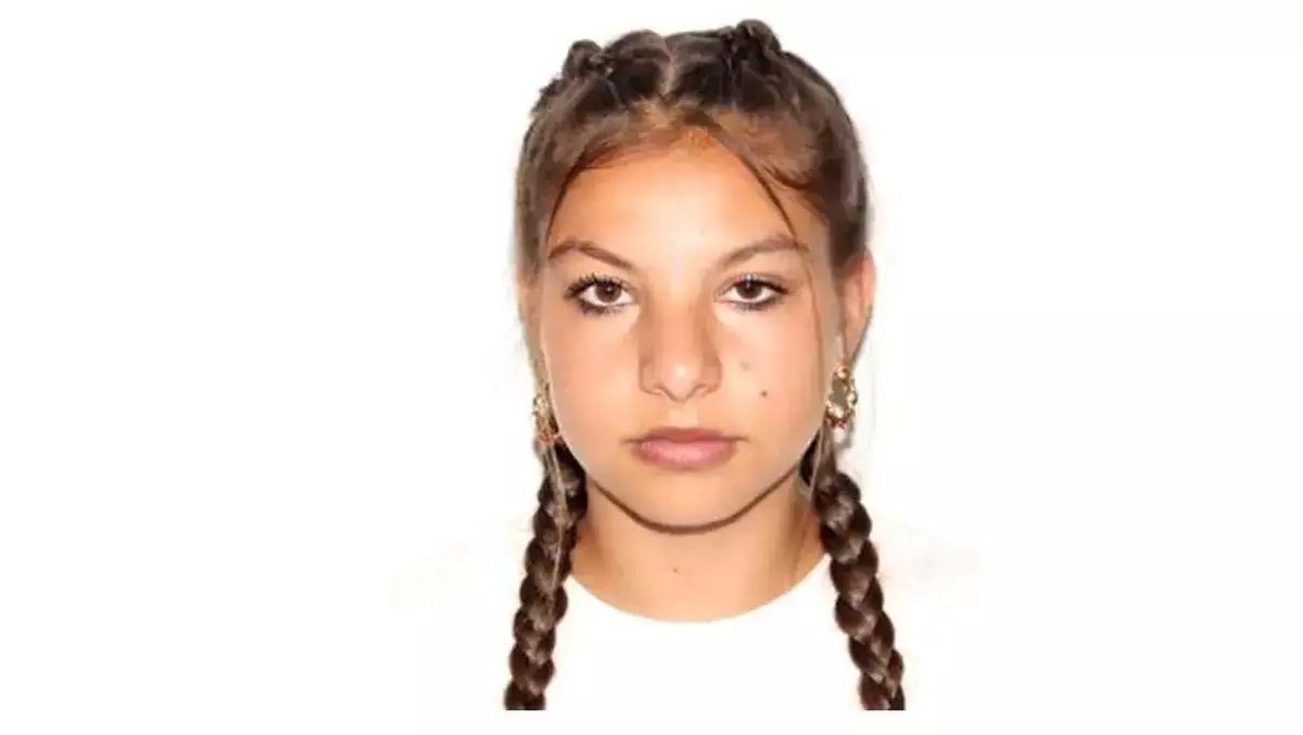 Fată de 15 ani plecată de acasă de două săptămâni, dată dispărută, în Bacău. Poliția cere ajutorul populației pentru a o găsi