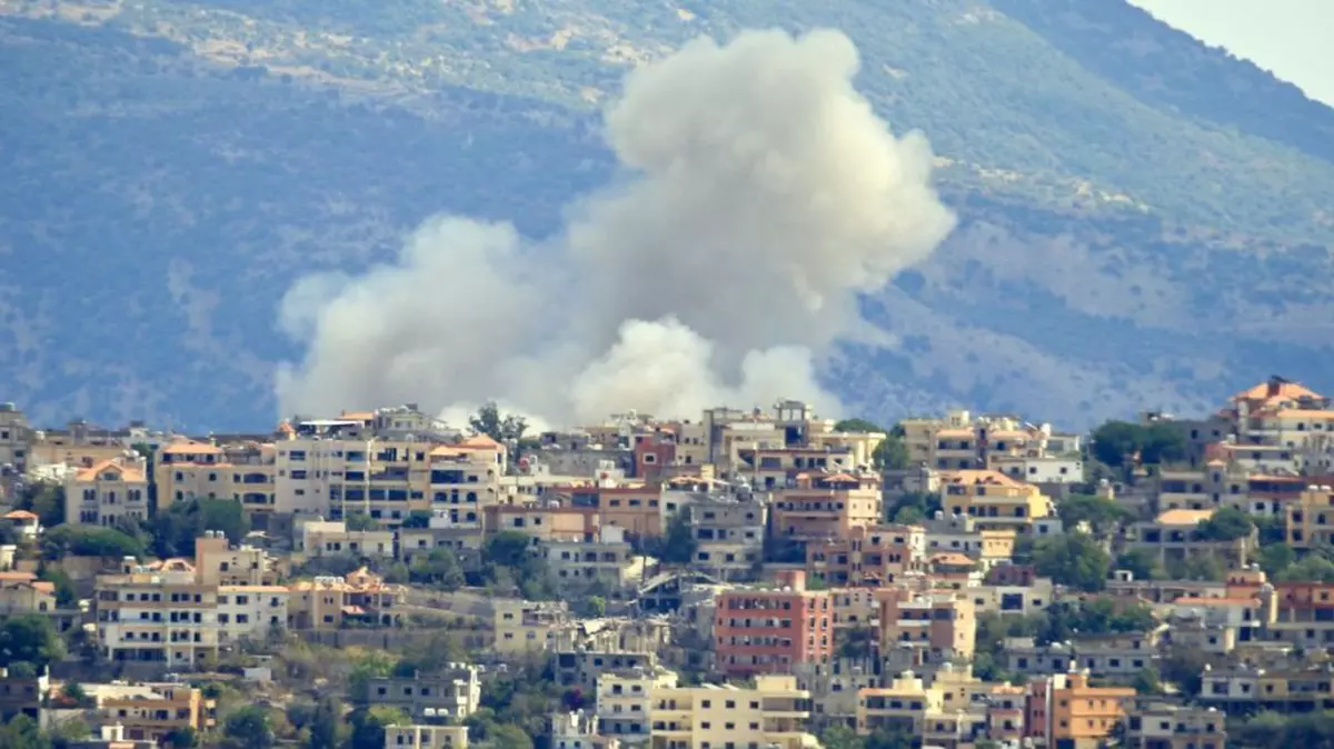 Israelul a atacat Libanul și anunță că a lovit aproximativ 100 de lansatoare de rachete ale Hezbollah