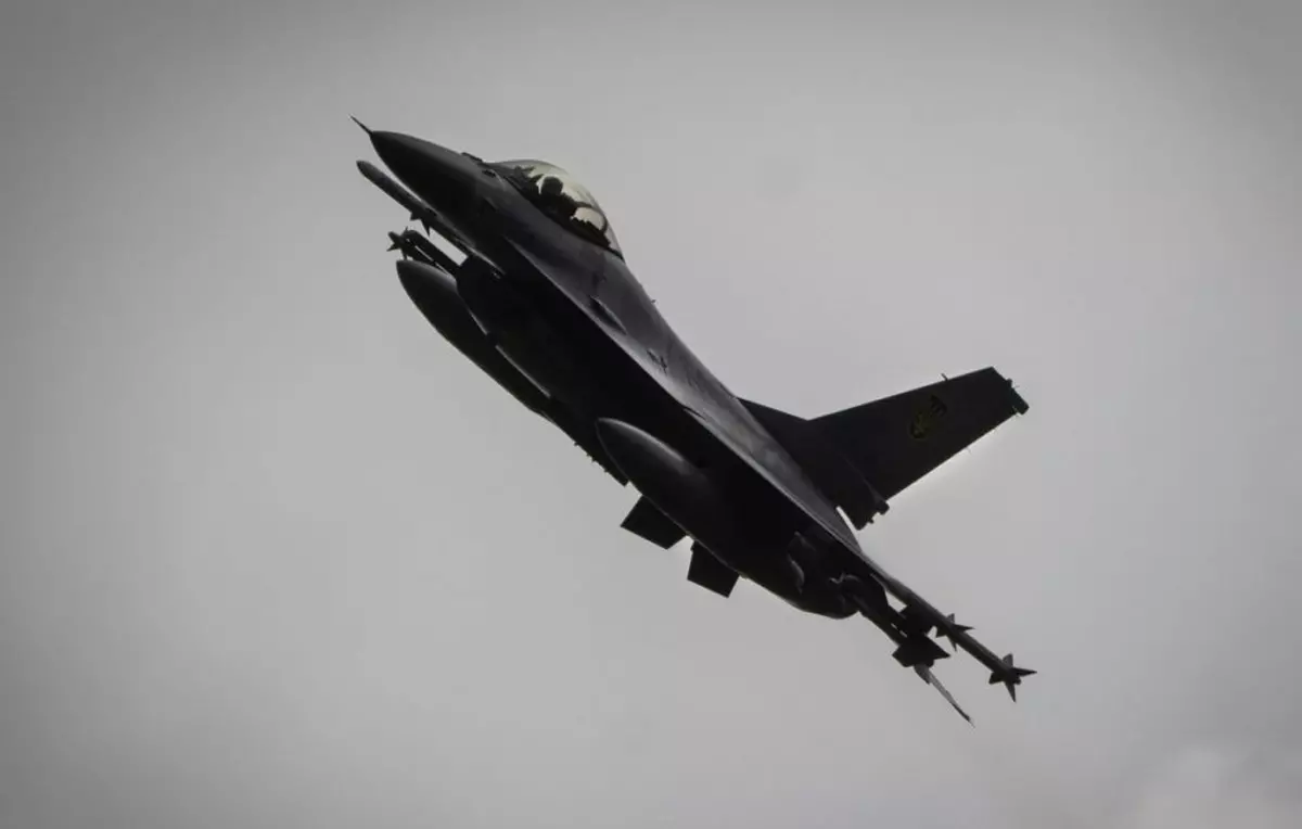 SUA se îndoiesc că prăbușirea avionului F-16 din Ucraina a fost provocată de un sistem Patriot al Kievului
