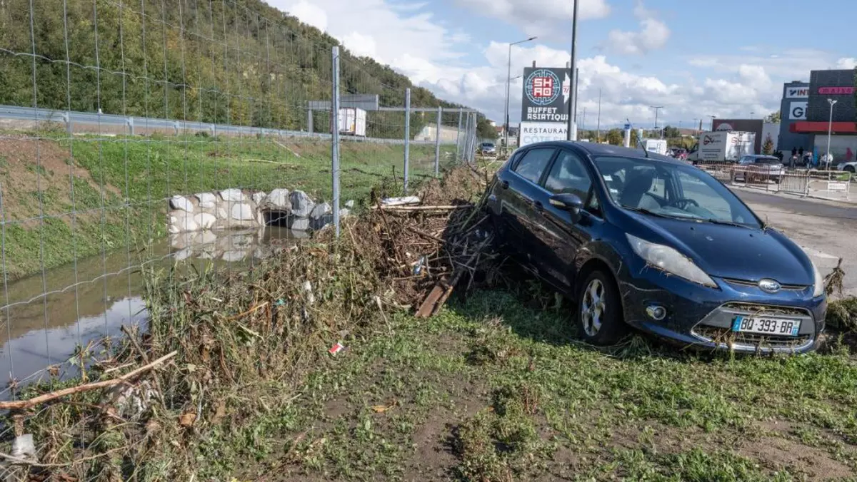 Ploile neobișnuit de abundente și inundațiile de amploare lasă haos în urmă în sud-vestul Franței