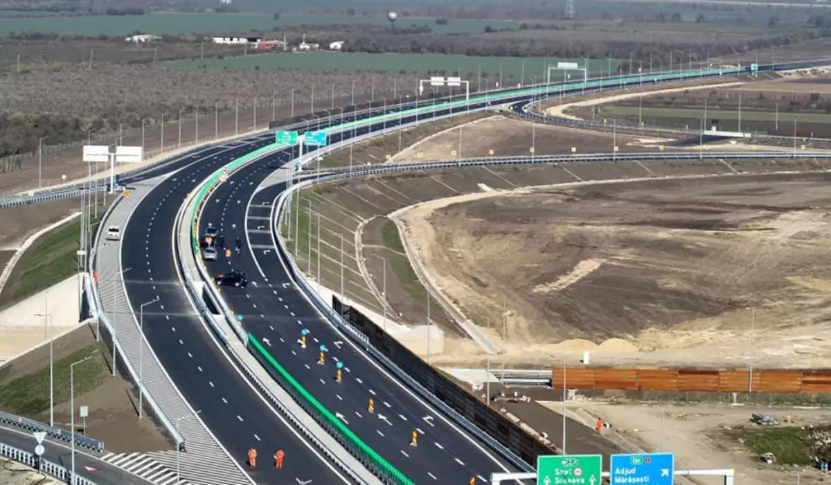Imagine aeriană cu un tronson de pe autostrada A7 Buzău-Focșani, cunoscută și ca Autostrada Moldovei