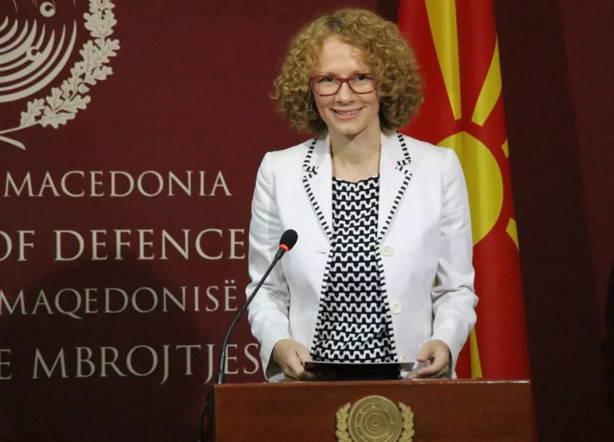 O femeie l-a înlocuit pe Mircea Geoană în funcția de secretar general adjunct al NATO