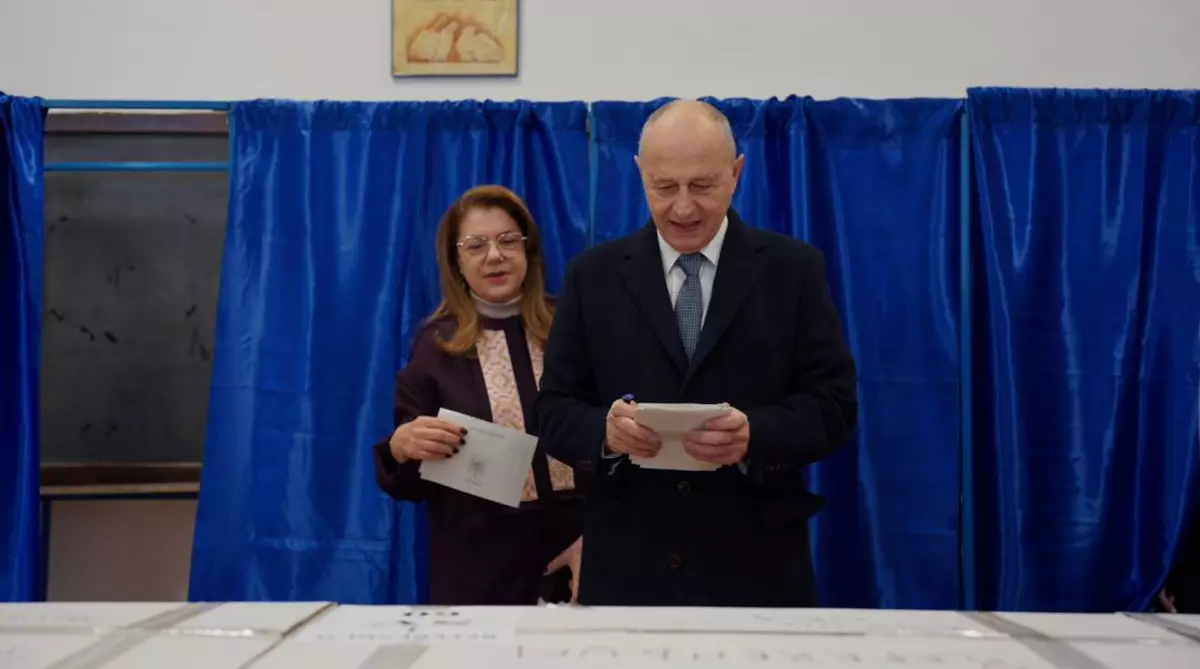 Mihaela Geoană a votat alături de Mircea Geoană