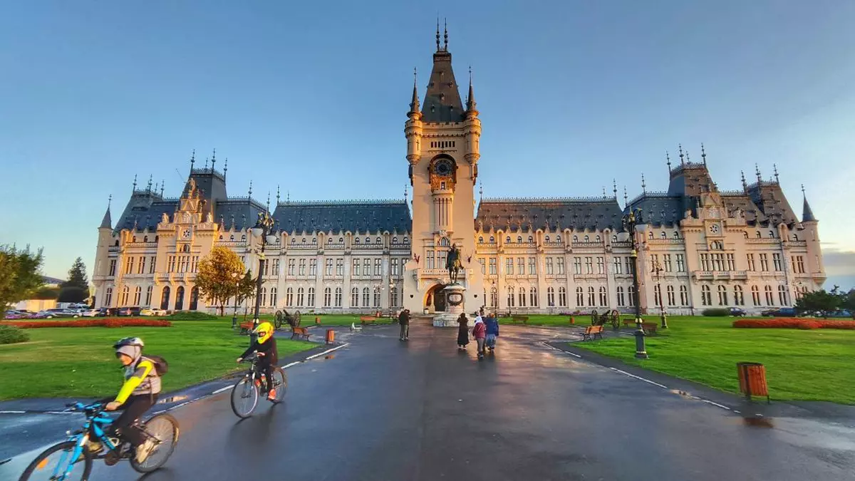 Istoria incendiilor care au lovit Palatul Culturii din Iași și soluția ignifugă aplicată în urmă cu 100 de ani de Ion D. Berindey și Henri Coandă