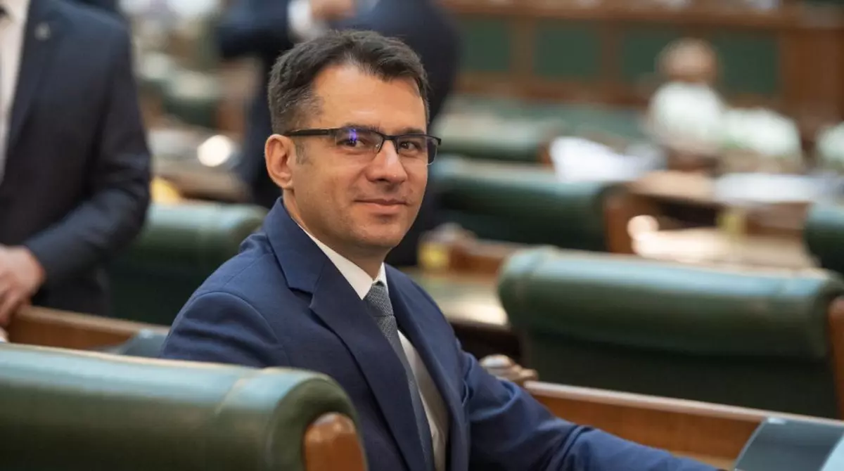 Ștefan Pălărie, USR: Acum avem o șansă mare - să ne luăm înapoi sistemul de educație! Pentru toți, nu doar pentru unii!