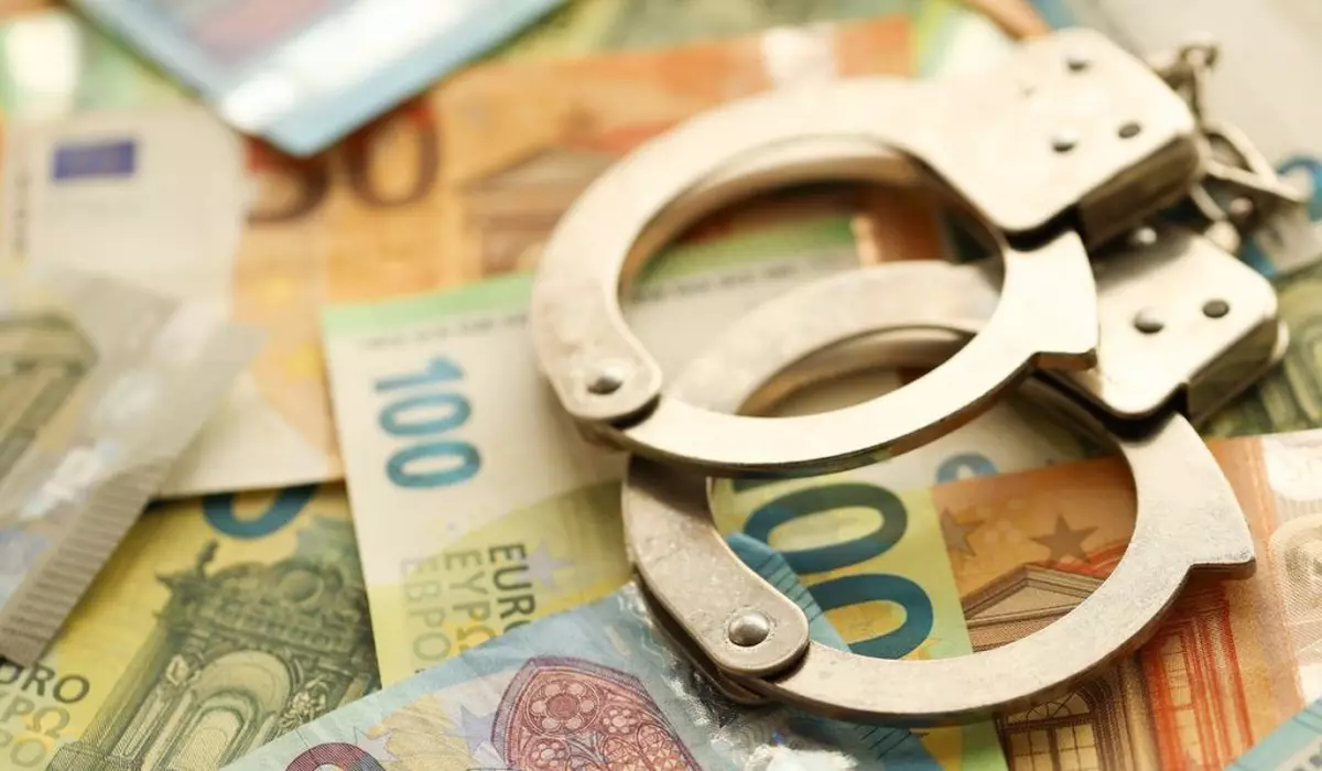Opt români au dat lovituri de 500.000 de euro în Germania Sursă: Profimedia