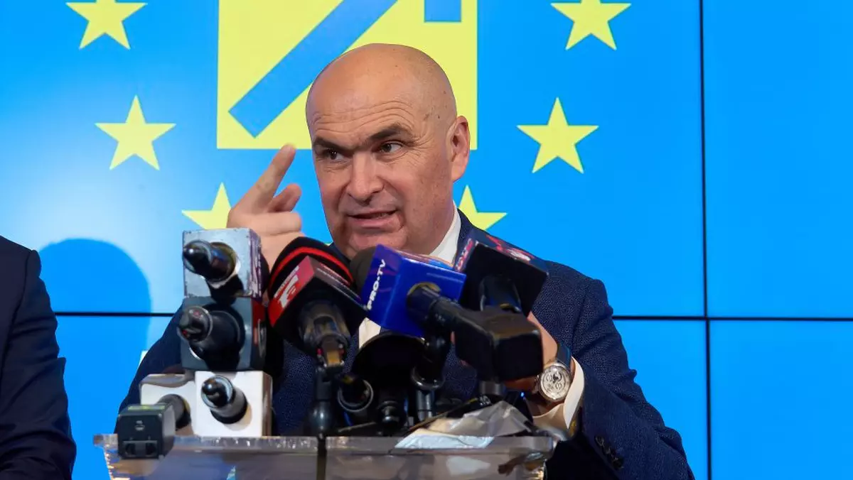 Cum arăta Ilie Bolojan în tinerețe. Detaliul mai puțin cunoscut despre președintele interimar al României
