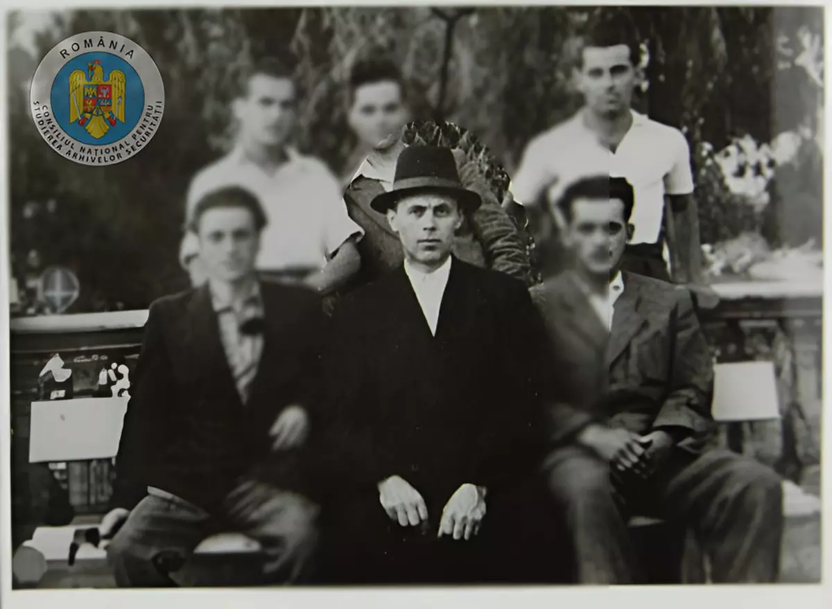 Vasile Blidaru într-o fotografie alb-negru