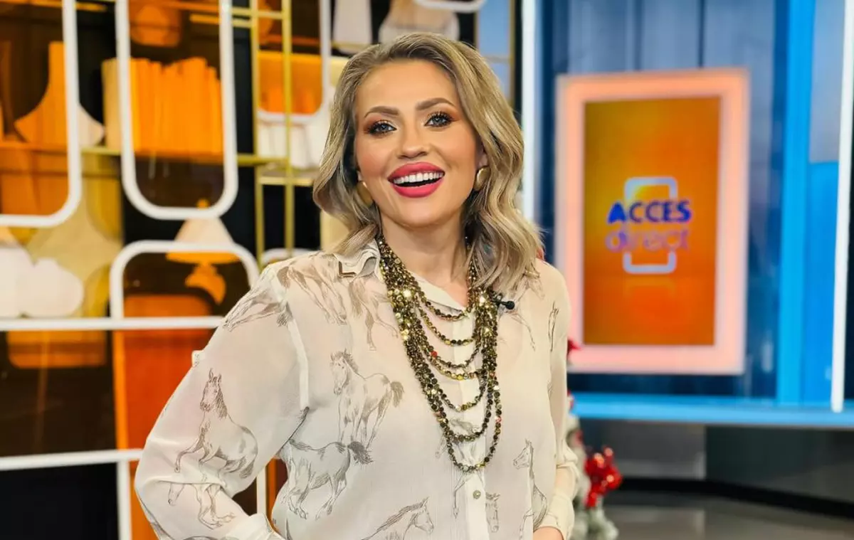 Mirela Vaida în platoul emisiunii Acces Direct