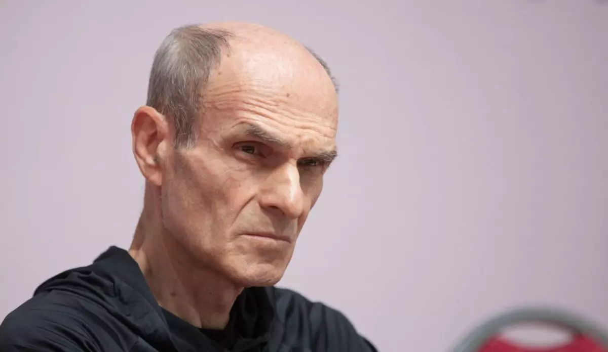 Cristian Tudor Popescu îl va vota pe Crin Antonescu la alegerile prezidențiale de luna viitoare, și nu pe Nicușor Dan. Foto: Shutterstock