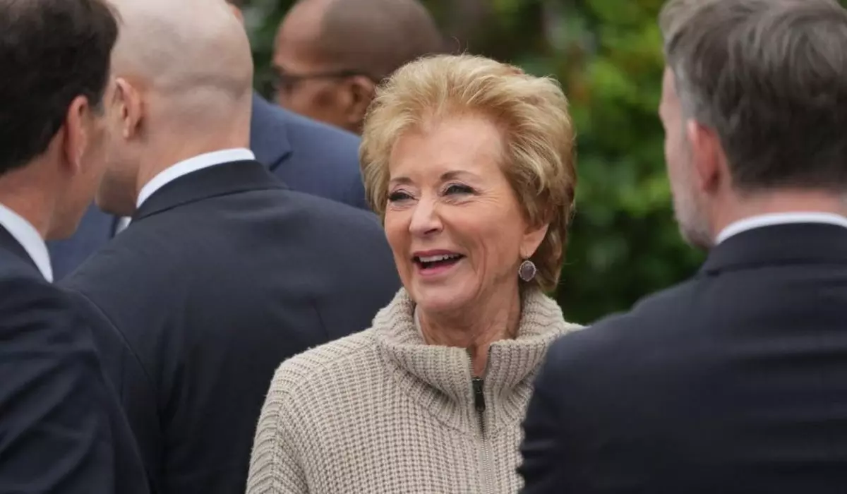 Secretarul educației din SUA, Linda McMahon