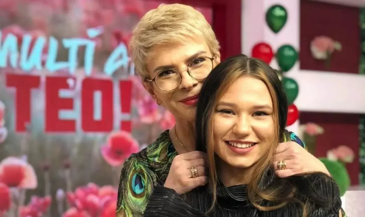Teo Trandafir alături de Maia, fiica ei