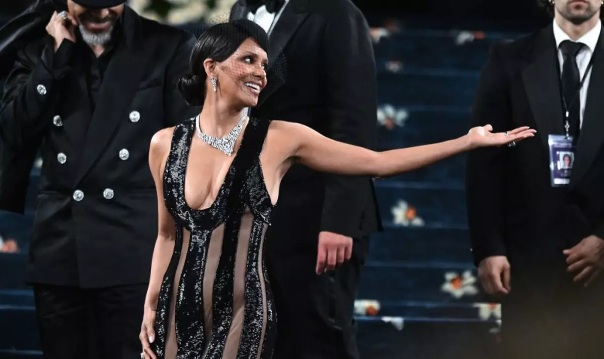halle-berry-met-gala-2025--1024x610.jpg
