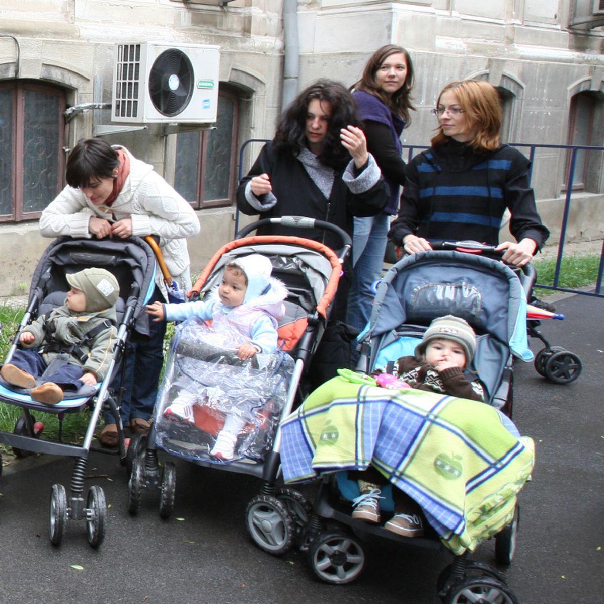 Bani Mai Mulți Pentru Mamele Eroine Care Au Mai Mult De Trei Copii Stiri știri Romania Libertatea Libertatea