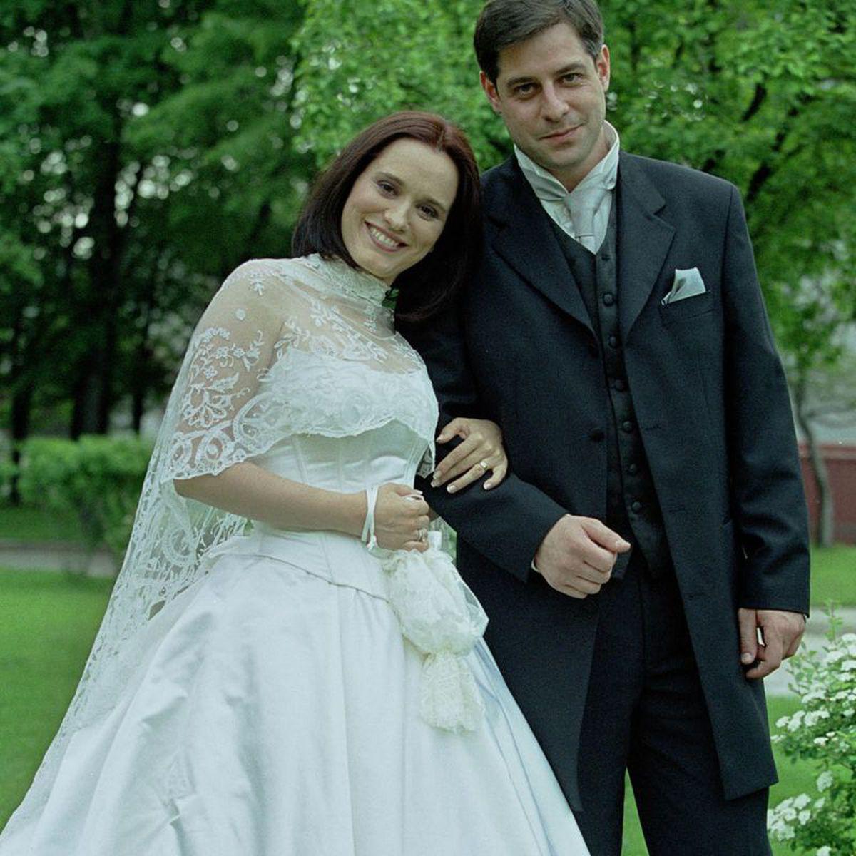 Cum S Au Cunoscut și Indrăgostit Andreea Esca Si Alexandre Eram Cine Crezi Că A Făcut Primul Pas Entertainment Monden Libertatea Libertatea