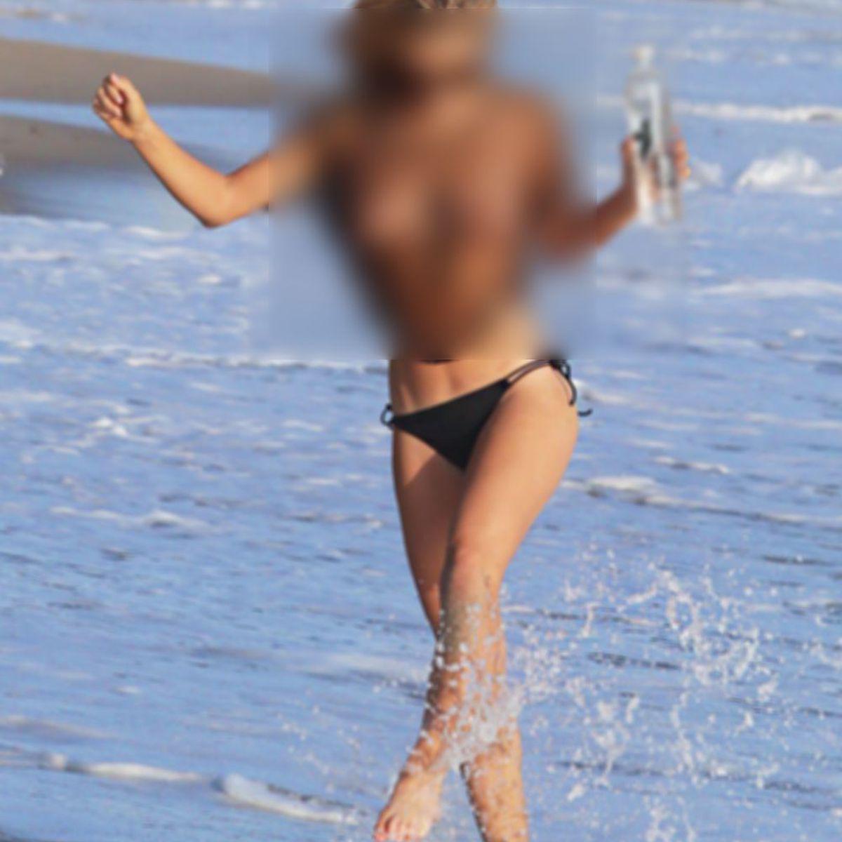 Imaginile Care Au Provocat Isterie Actriță Cunoscută In Sanii Goi La Plajă Foto Entertainment Monden Libertatea Libertatea