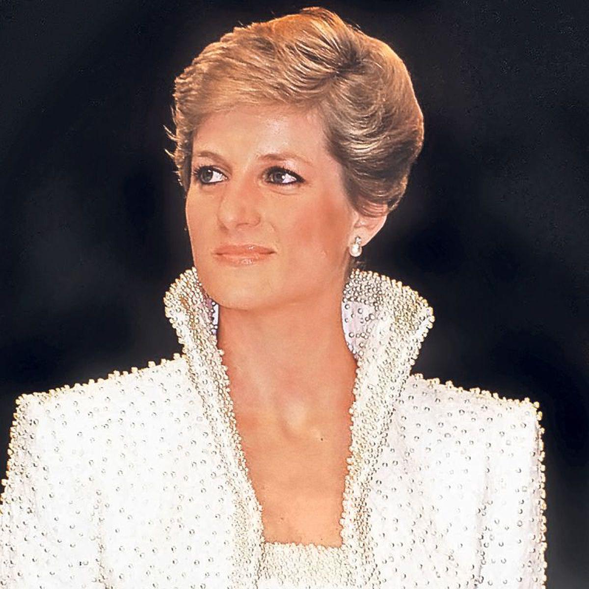 Lady Di Stia Că Va Muri Intr Un Accident De Masină Prinţesa Inimilor A Lăsat O Scrisoare In Care I A Acuzat Pe Charles Si Pe Camilla Că I Plănuiesc Sfarsitul Entertainment Monden