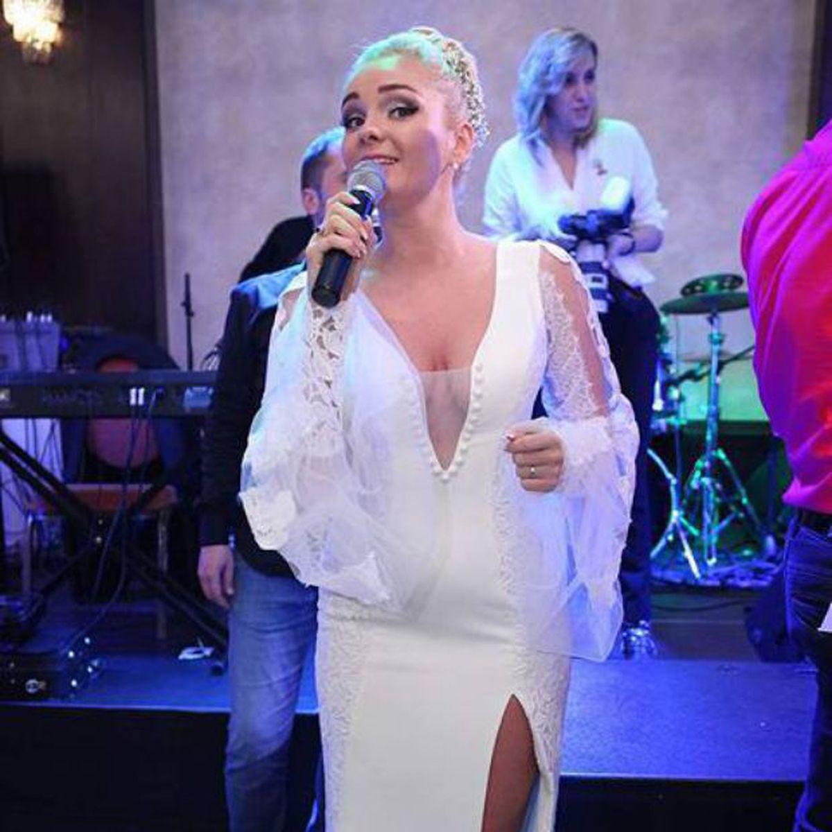 Bărbatul Cu Care Maria Constantin S A Filmat In Ipostaze Incendiare A Gafat Grav S A Dat De Gol In Emisiune Că Nu și O Poate Scoate Din Minte Pe Blondă A Video Libertatea