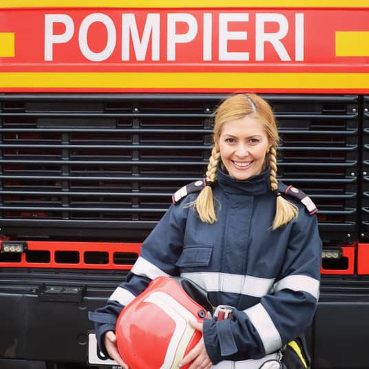 Fetele Se Pot Inscrie De La Anul La școala De Pompieri Condițiile Necesare Libertatea