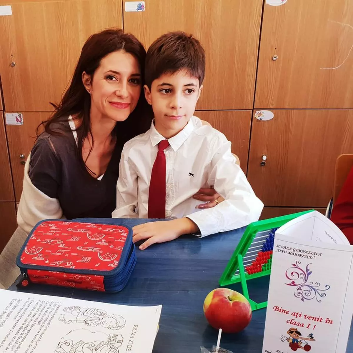 Ce Fel De şcolar Este Fiul Iulianei Tudor «La început își Uita Acasă Cărțile!» | Libertatea
