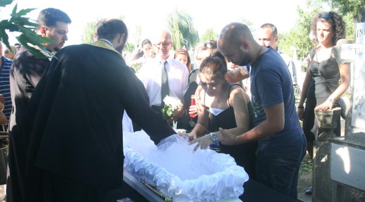 Mămicile bebeluşilor morţi în incendiul de la Giuleşti vor ca procesul să se termine mai repede