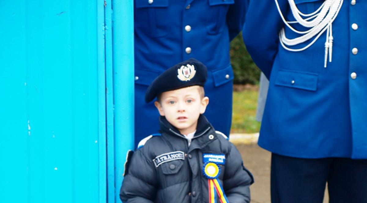 Cel mai tânăr jandarm din România are șase ani!