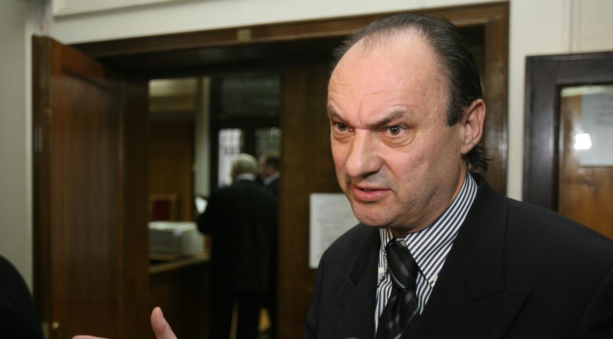 Fostul ministru al Agriculturii, Ioan Avram Mureşan - 7 ani de închisoare