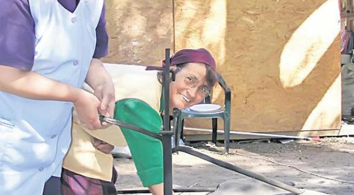 Poftiţi la pâine făcută la ţest!