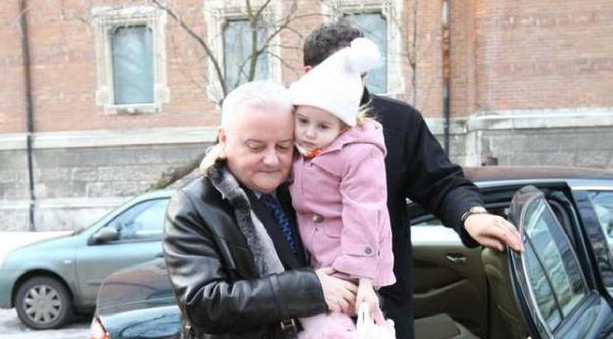 Irinel cere custodia fiicei sale, atunci când Monica este plecată