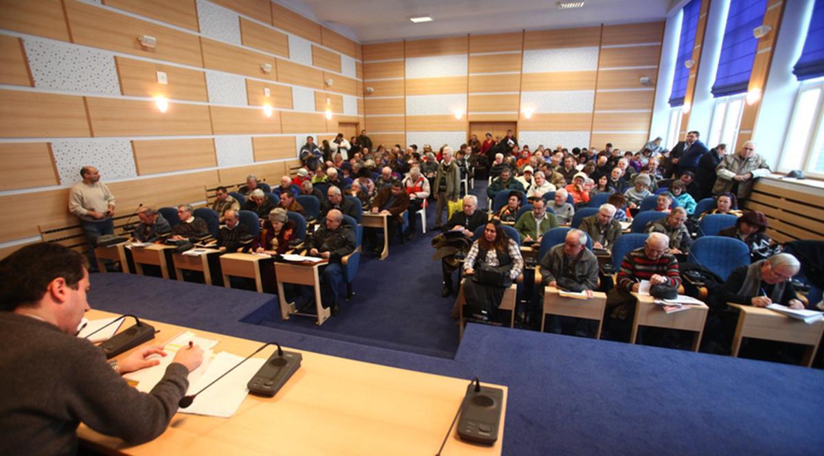 Discuţii cu asociaţiile de proprietari pe tema contractelor de muncă 