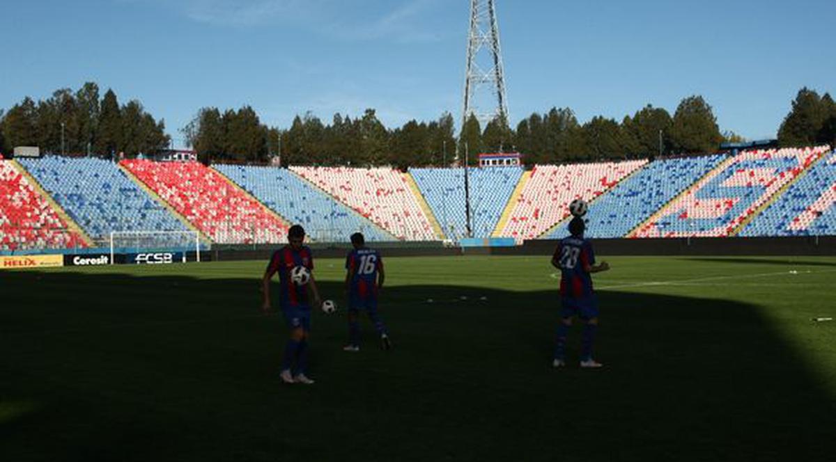 Steaua a plecat din Ghencea şi va juca primele meciuri la Buzău