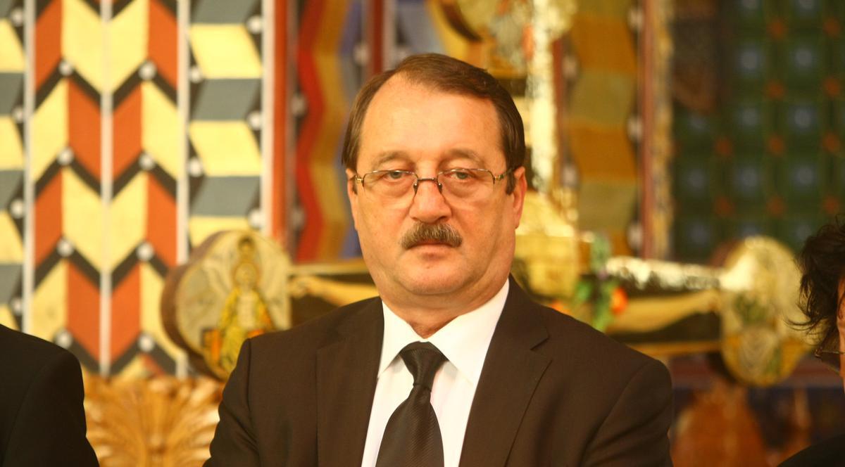 SCANDAL URIAŞ! MIRCEA BĂSESCU, fratele preşedintelui, a luat bani ca să-l scape de închisoare pe BERCEA MONDIAL? 