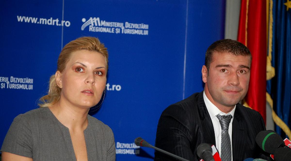 Elena Udrea: ”Ar trebui ca şi Voiculescu să sponsorizeze un meci al lui Bute!”