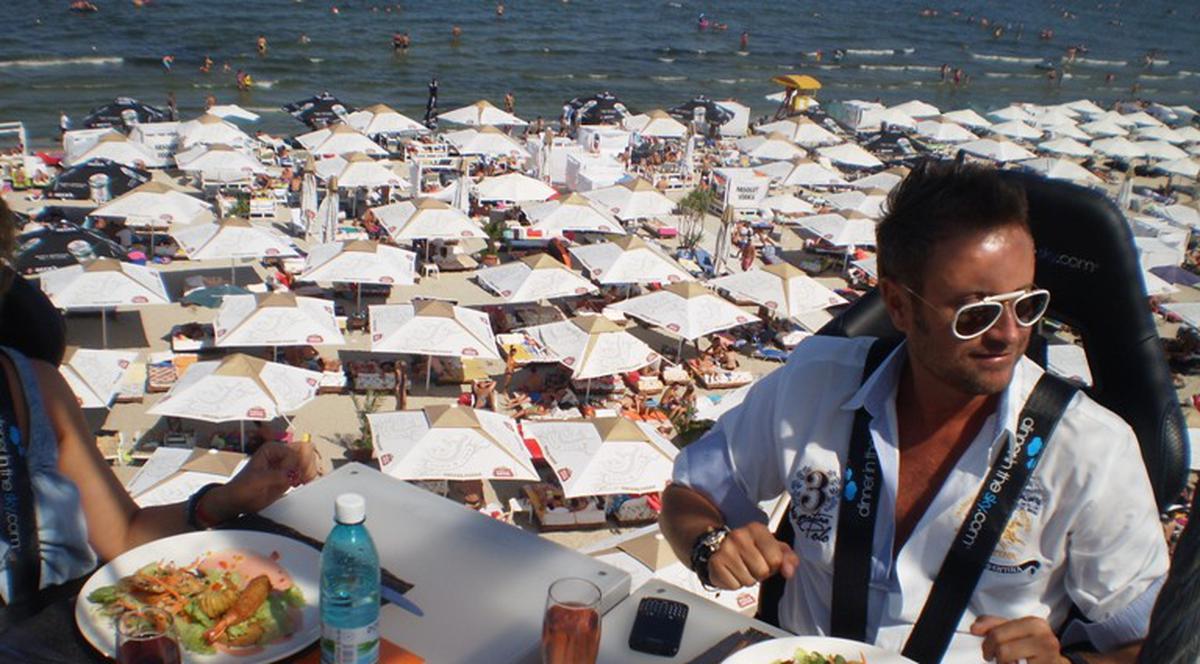 Cătălin Botezatu a luat masa la 55 de metri înălţime