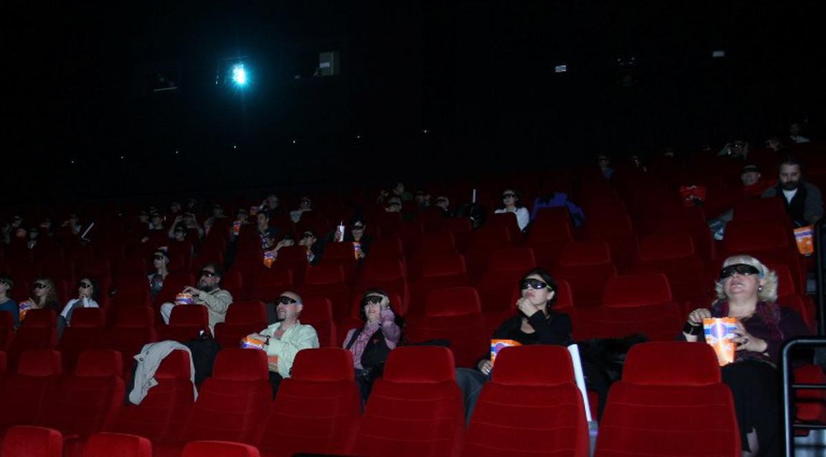 Se vor lansa cei mai revoluţionari ochelari 3D. Află ce vor avea special