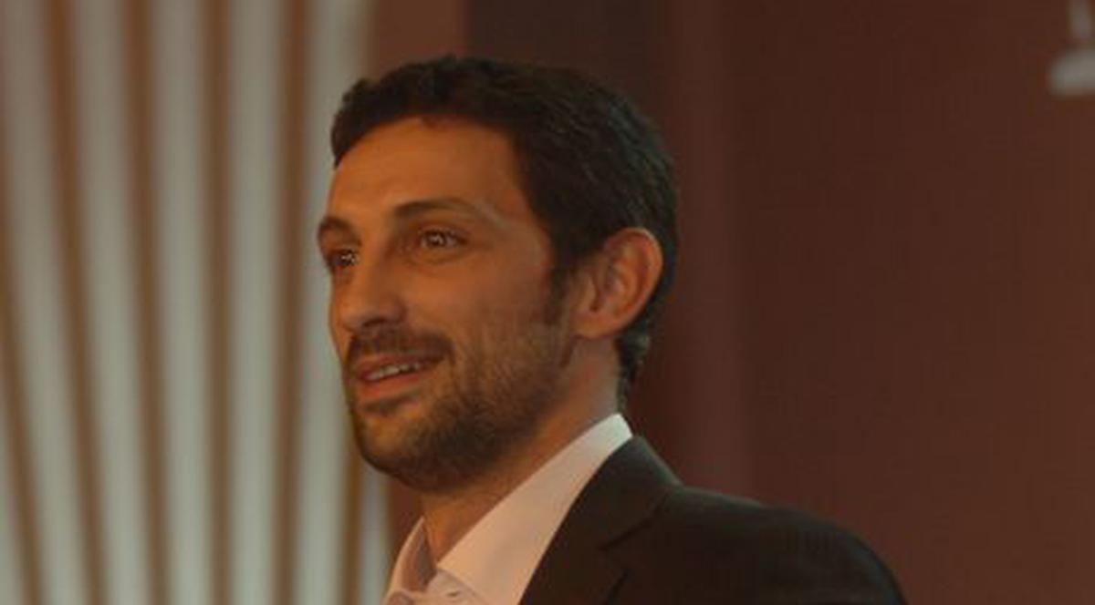 Andi Vasluianu se gândeşte la un "bebe" mai mult decât la căsătorie