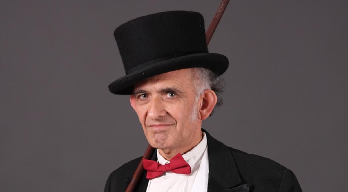 Gabriel Ioniţă, farsorul poet din emisiunea “Bătrâni şi neliniştiţi”          