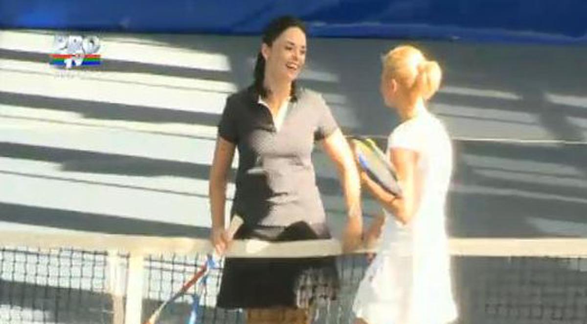Foto | Andreea Marin s-a apucat de tenis