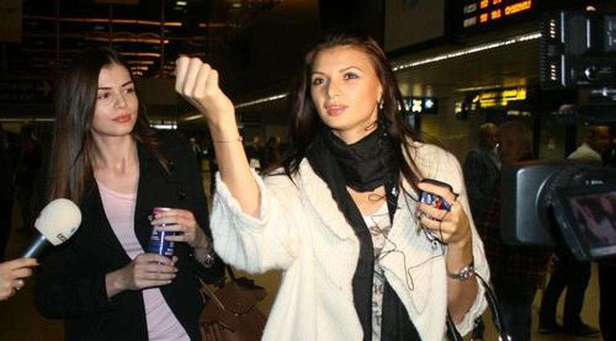 Exclusiv | Moni s-a întors! E însărcinată? Află ce a răspuns!