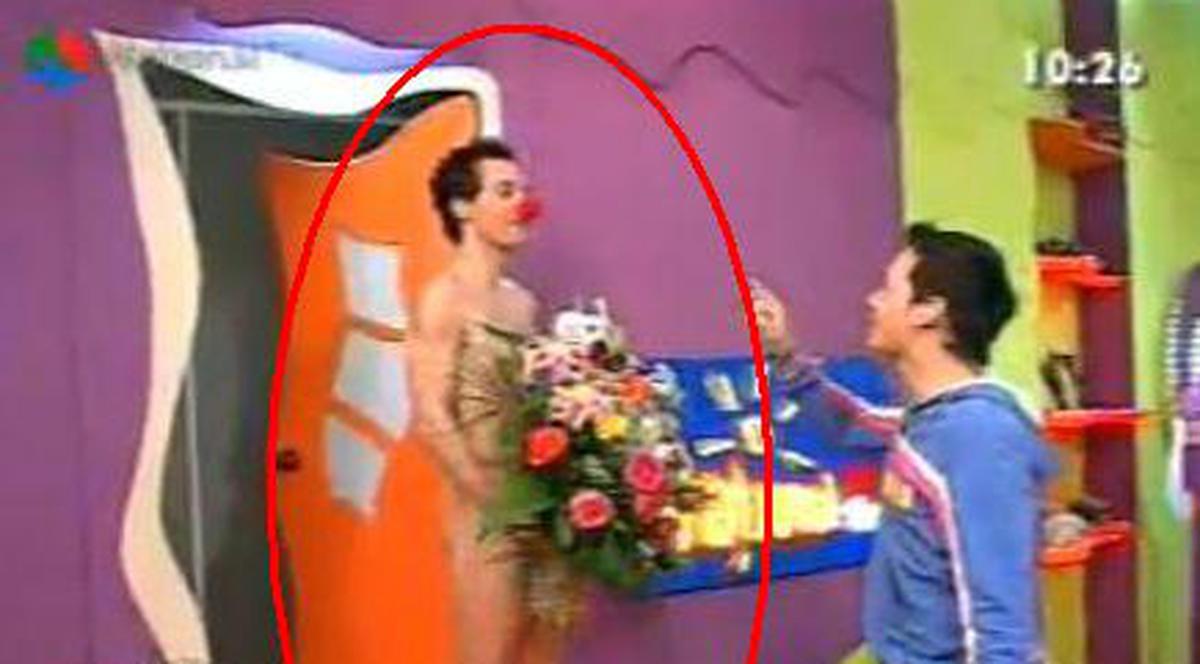 Video | Mai ţineţi minte când a apărut Dani Oţil gol puşcă în emisiune?