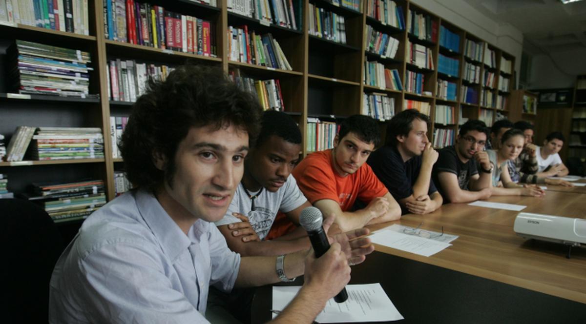 România are printre cei mai mulţi intelectuali din Europa. Păcat că sunt săraci