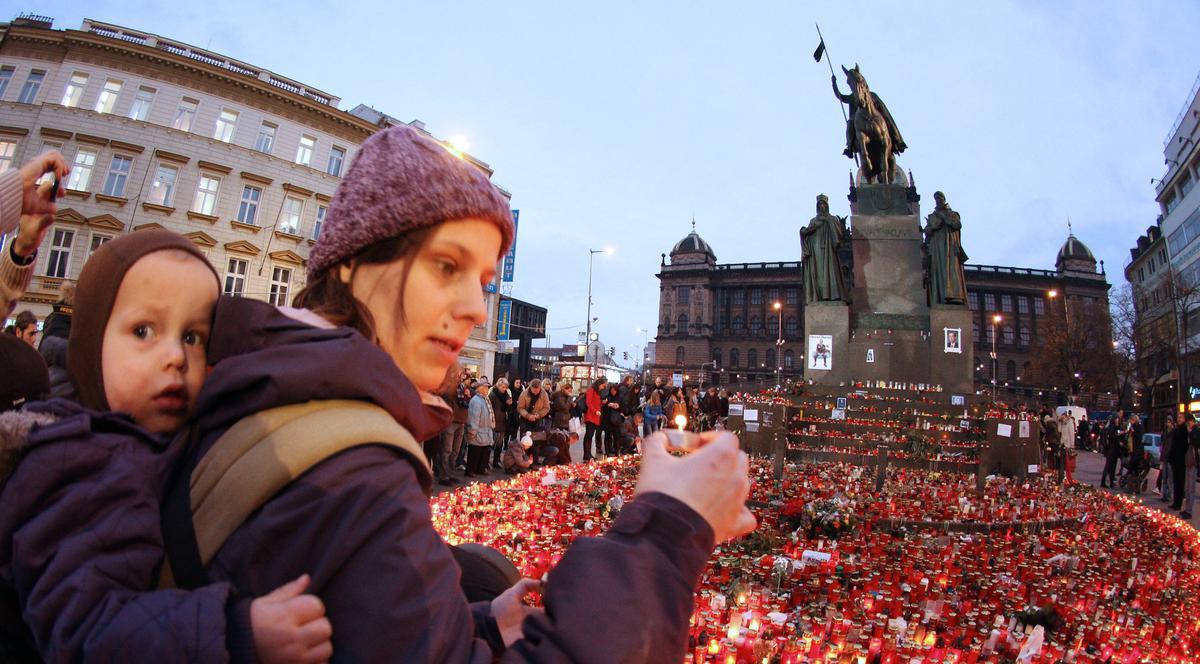 ADIO, VACLAV HAVEL! Fostul preşedinte ceh a fost înmormântat 