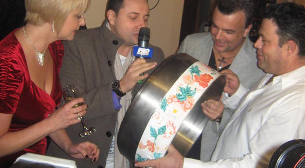 Adrian Enache către Iuliana Marciuc: ”Te iubesc, să moară mama!”