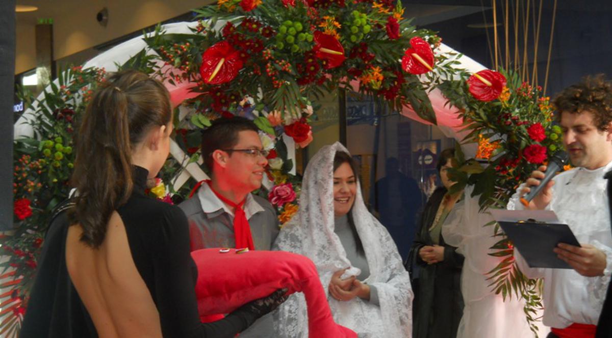 Căsătorii de probă de Ziua Îndrăgostiţilor. Află ce surprize ţi se mai pregătesc!