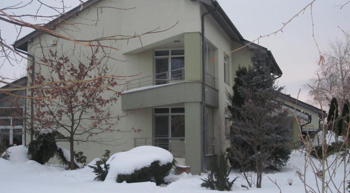 Fosta doamnă Uzunov a vrut să-l dea afară pe Eduard Uzunov din vila lor din Pipera