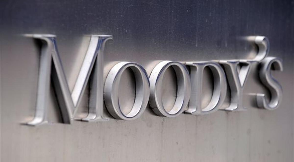 EUROCRIZA, UN NOU SEMNAL DE ALARMĂ! Moody's ar putea coborî ratingurile a 17 bănci globale şi a peste 100 instituţii financiare europene