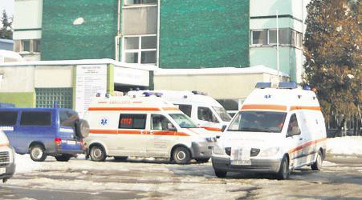 Locuitorii din Slatina se tem să se mai îmbolnăvească! "Nu am curaj să mă internez în acest spital"